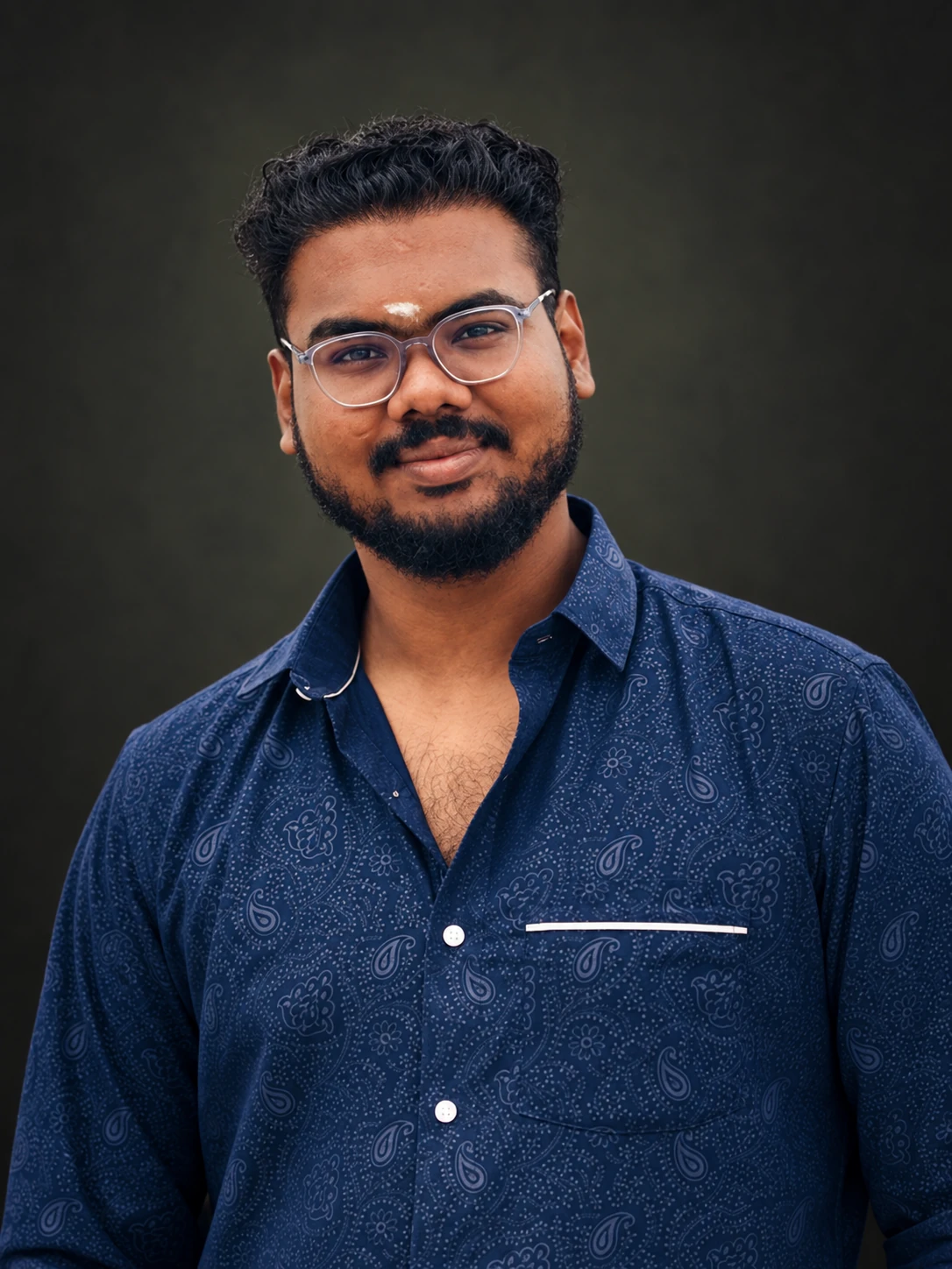Portrait of Dinesh S, Machine Learning Engineer